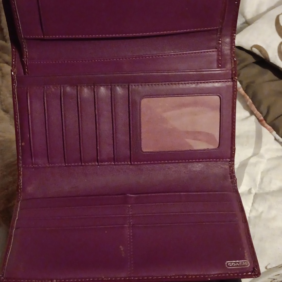 Coach Wallets - Picture 5 of 8